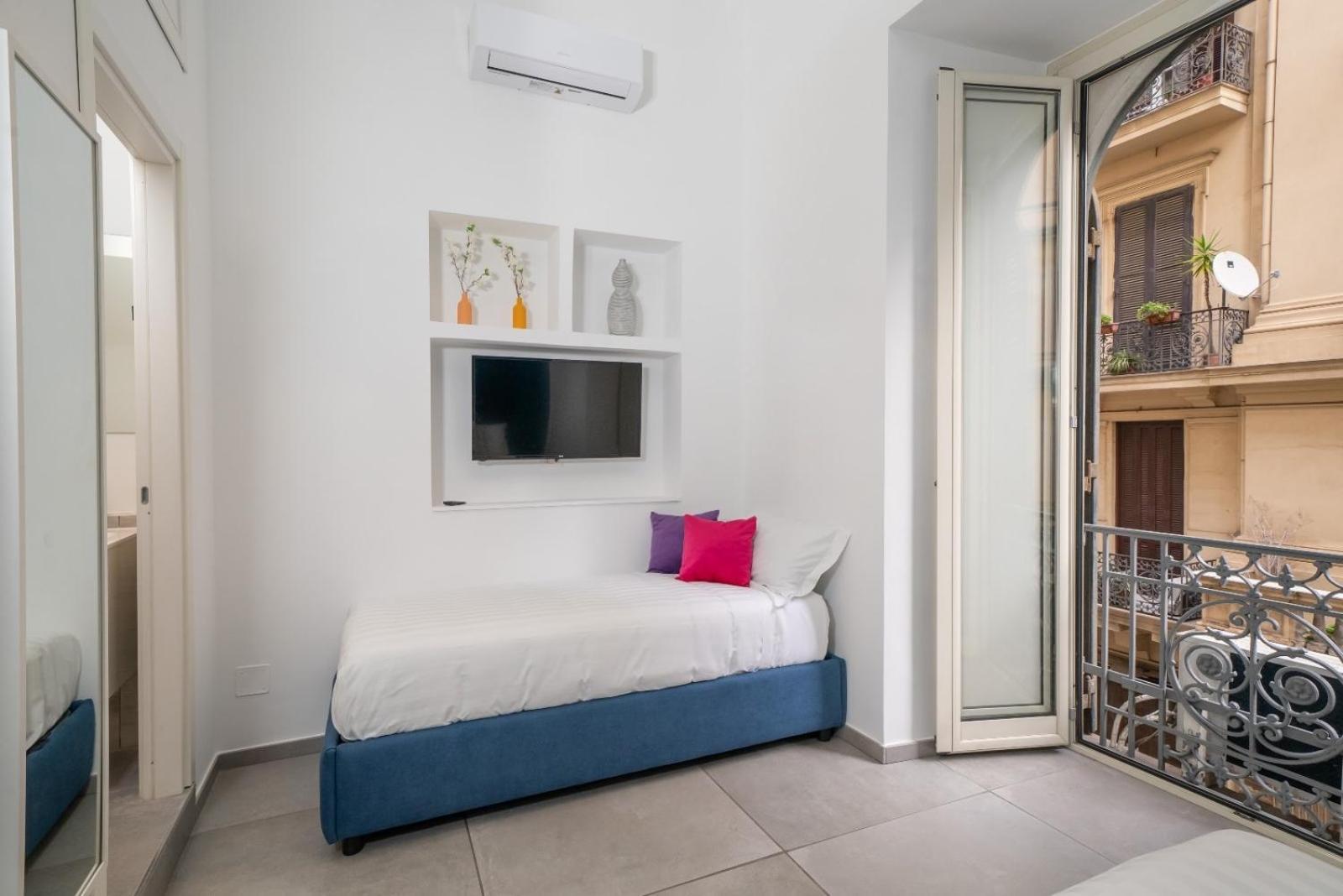 Bovio Boutique Studio Apartment 나폴리 외부 사진