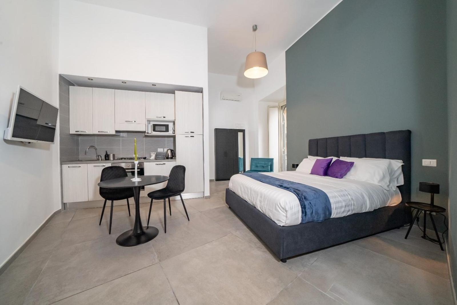 Bovio Boutique Studio Apartment 나폴리 외부 사진
